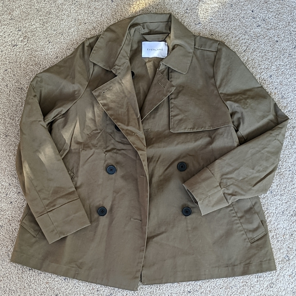 Everlane trench - olive green cropped length great